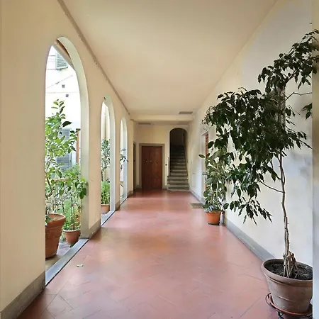 Apt. Melograno - Pauline Suites, Palazzo Borghese アパート フィレンツェ